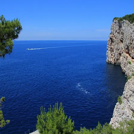 Holidays 14 * Split